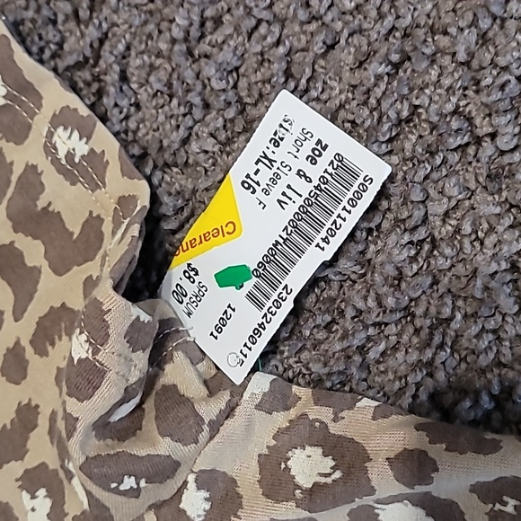 Zoe +Liv tee - Picture 6 of 7